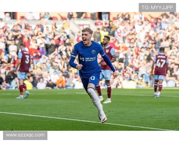 切尔西迎战伯恩利 帕尔默恩佐首发出战